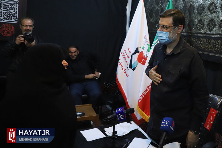دیدار مردمی رئیس بنیاد شهید و امور ایثارگران با خانواده های شهدا