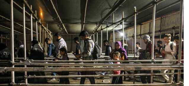 اعمال محدودیت توسط عراق برای ورود زائران خارجی بعد از اربعین اعمال محدودیت توسط عراق برای ورود زائران خارجی بعد از اربعین