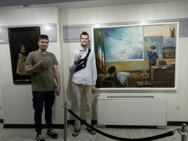 دمیتری و ماتیس در موزه شهدا دمیتری و ماتیس در موزه شهدا