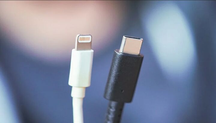 گول اپل را نخورید؛ آن‌ها مجبور به روی آوردن به پورت USB-C شدند