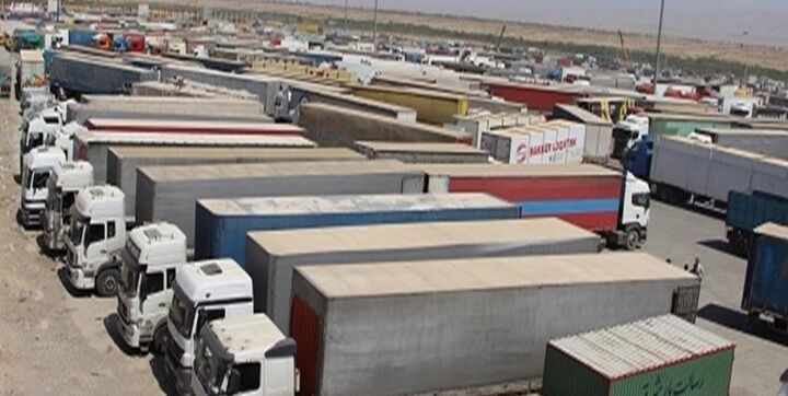 فعالیت تجاری مرز مهران از امروز دوباره آغاز میشود فعالیت تجاری مرز مهران از امروز دوباره آغاز میشود