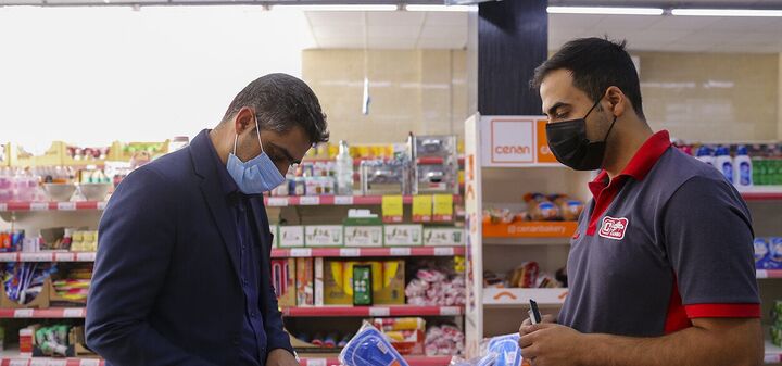 حدود ۳۳۷ میلیارد ریال تخلف صنفی در بازار خراسان رضوی ثبت شد حدود ۳۳۷ میلیارد ریال تخلف صنفی در بازار خراسان رضوی ثبت شد