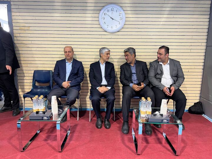 بازدید مسوولان ورزش از اردوی تیم ملی شمشیر بازی بازدید مسوولان ورزش از اردوی تیم ملی شمشیر بازی