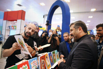 صنعت نوشت افزار نیازمند نگاه حکمرانی است صنعت نوشت افزار نیازمند نگاه حکمرانی است