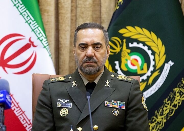 وزیر دفاع: فرهنگ بسیجی پیشران شکستن مرزهای دانش در صنایع دفاعی است وزیر دفاع: فرهنگ بسیجی پیشران شکستن مرزهای دانش در صنایع دفاعی است