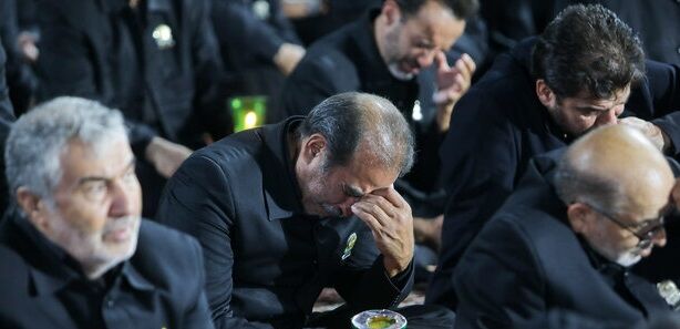 ۴۵بقعه متبرکه هرمزگان آماده برگزاری مراسم سوگواری پایان ماه صفر ۴۵بقعه متبرکه هرمزگان آماده برگزاری مراسم سوگواری پایان ماه صفر