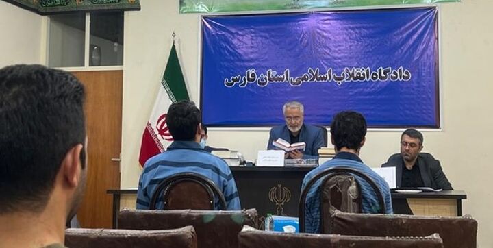 آخرین دفاع متهمان حمله مسلحانه به حرم مطهر شاهچراغ (ع) در سومین جلسه دادگاه آخرین دفاع متهمان حمله مسلحانه به حرم مطهر شاهچراغ (ع) در سومین جلسه دادگاه