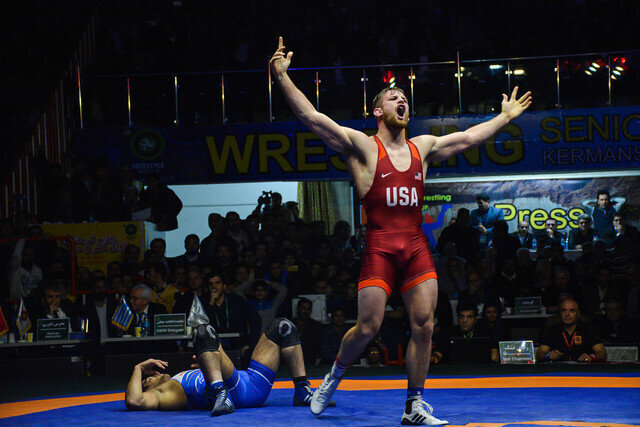 یزدانی - تیلور: راند ششم نبرد غولها