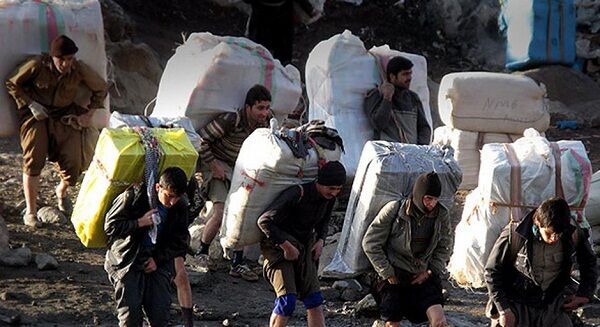 وزارت کشور موظف به شناسایی مسیرهای اصلی ورود کالای قاچاق شد وزارت کشور موظف به شناسایی مسیرهای اصلی ورود کالای قاچاق شد