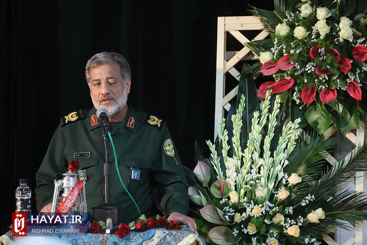 کتاب درسی تفحص شده برای ما نشانه است/ شهدا نشان دادند دشمن مرگ را به آنان تحمیل نکرده کتاب درسی تفحص شده برای ما نشانه است/ شهدا نشان دادند دشمن مرگ را به آنان تحمیل نکرده