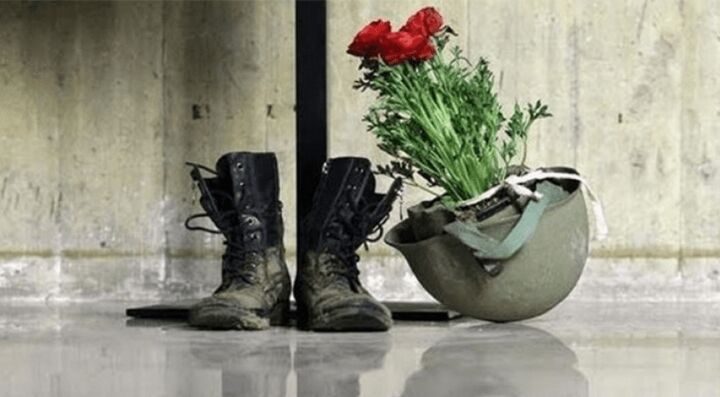 روایت رادیو از دفاع مقدس روایت رادیو از دفاع مقدس