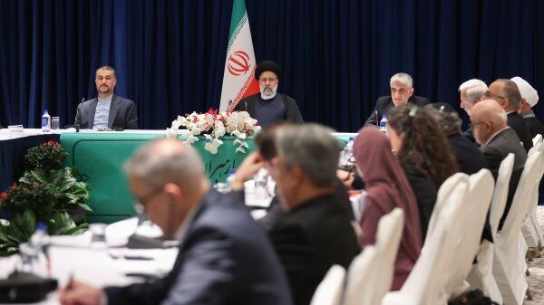 اهانت به قرآن بیاحترامی به همه ادیان و توهین به بشریت است اهانت به قرآن بیاحترامی به همه ادیان و توهین به بشریت است