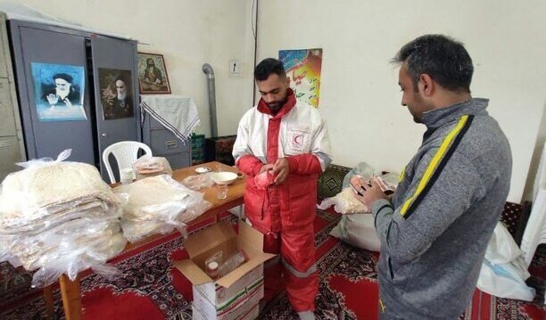 اسکان اضطراری ۱۳۰ خانوار سیل زده در آستارا/ توزیع ۲۵۰۰ وعده غذای گرم