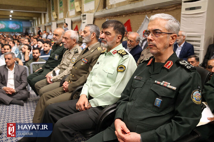 دیدار رهبر انقلاب با پیشکسوتان و فعالان دفاع مقدس و مقاومت