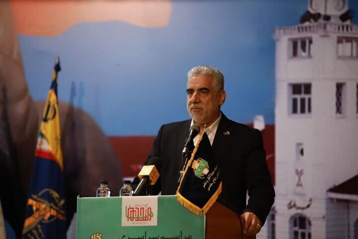 خانواده شهدا بهترین الگو برای زن و زندگی عزتمندانه هستند خانواده شهدا بهترین الگو برای زن و زندگی عزتمندانه هستند