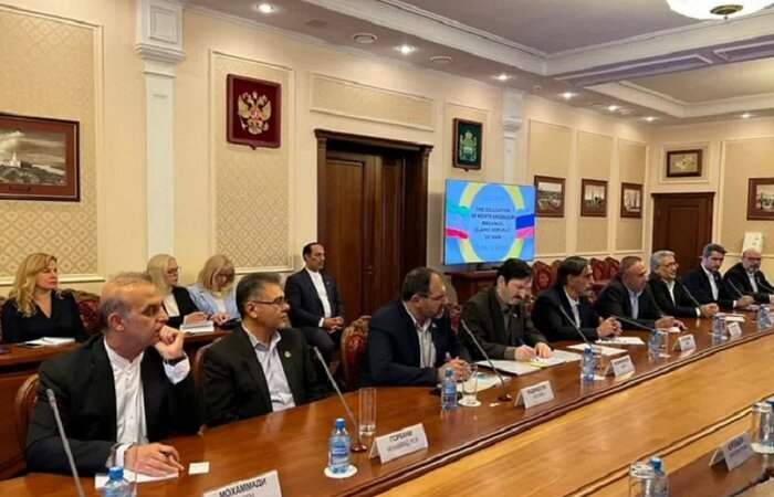 در دیدار با استاندار کالوگا روسیه؛