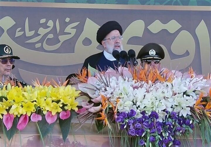 رئیسی: اجازه نمی دهیم هیچ گروه تروریستی مسلحی در اطراف ایران باشد رئیسی: اجازه نمی دهیم هیچ گروه تروریستی مسلحی در اطراف ایران باشد