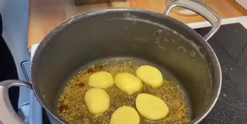 طرز تهیه جوجه کباب در فر، بدون نیاز به آتش و ذغال + فیلم