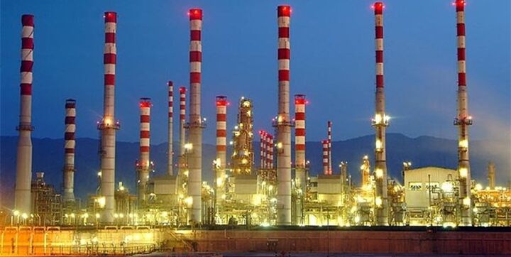 وقوع حادثه در پالایشگاه نفت بندرعباس وقوع حادثه در پالایشگاه نفت بندرعباس