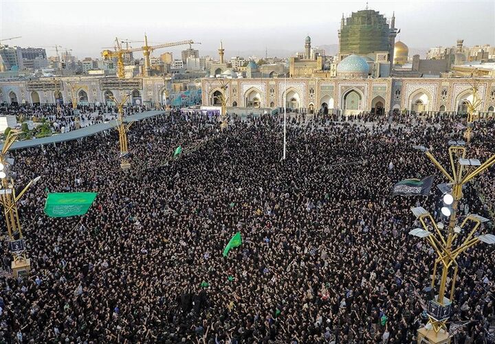 ۷ میلیون زائر دهه پایانی صفر وارد مشهدالرضا شدند ۷ میلیون زائر دهه پایانی صفر وارد مشهدالرضا شدند
