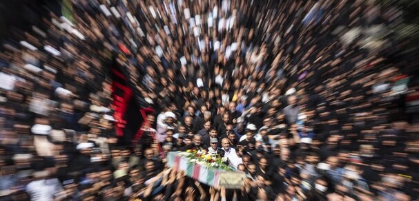 شهدا با ایثار و از خود گذشتگی موجب اعلای انقلاب اسلامی شدند