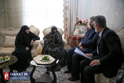 تصاویر/ حضور دستیار رئیس جمهور در منزل شهیدان بهرام و شهرام حسامی