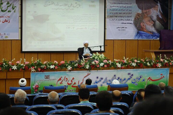 علامه «حسن زاده آملی» مصداق علم و تقوا بوده است علامه «حسن زاده آملی» مصداق علم و تقوا بوده است