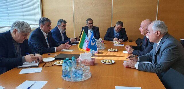 دیدار اسلامی با رییس کمیسیون انرژی اتمی پاکستان دیدار اسلامی با رییس کمیسیون انرژی اتمی پاکستان