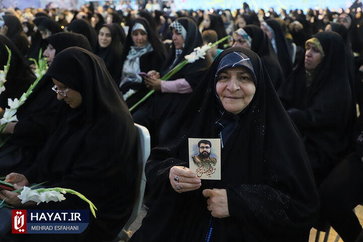 مراسم غبار روبی گلزار شهدای تهران با حضور رئیس بنیاد شهید و امور ایثارگران