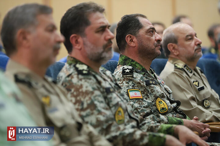 آغاز مراسم یادواره شهدای پدافند هوایی ارتش با حضور امیر صباحی فرد آغاز مراسم یادواره شهدای پدافند هوایی ارتش با حضور امیر صباحی فرد