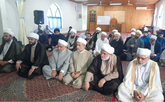 نشست هم اندیشی علمای اهل سنت و تشیع در تالش نشست هم اندیشی علمای اهل سنت و تشیع در تالش