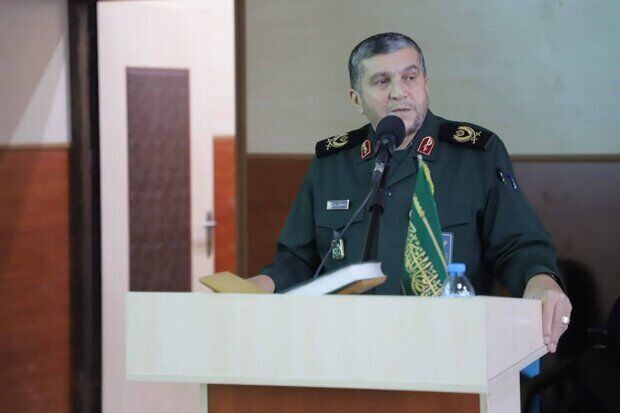 محرومیت زدایی و مردم داری در کنار امنیت پایدار، اولویت سپاه پاسداران است محرومیت زدایی و مردم داری در کنار امنیت پایدار، اولویت سپاه پاسداران است