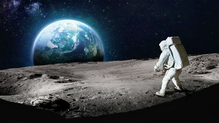 پیادهروی دور کُره ماه چه مدت طول میکشد؟ پیادهروی دور کُره ماه چه مدت طول میکشد؟