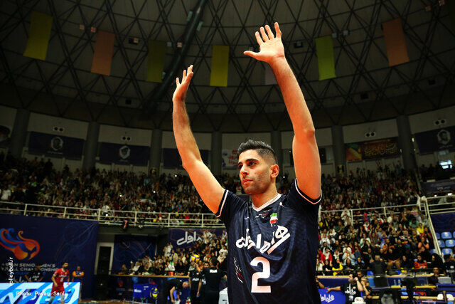 حضور عبادیپور در لیگ والیبال روسیه حضور عبادیپور در لیگ والیبال روسیه