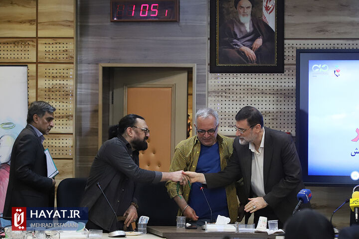 مراسم تجلیل از خانواده های اهدا کننده عضو شهدا و ایثارگران