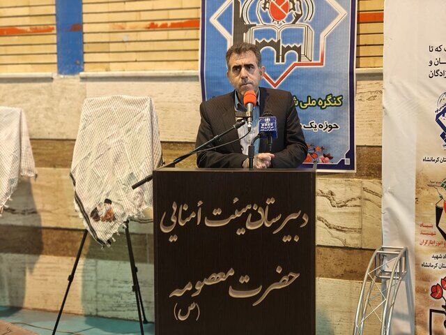 کرمانشاه ۸۲۰ شهید دانشآموز دارد کرمانشاه ۸۲۰ شهید دانشآموز دارد