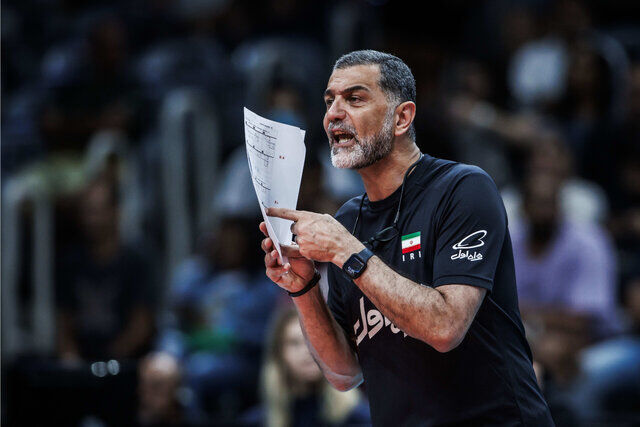 استعفا عطایی از هدایت تیم ملی والیبال ایران استعفا عطایی از هدایت تیم ملی والیبال ایران