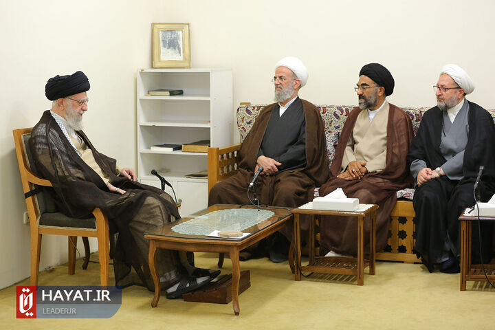 دیدار رهبر انقلاب با دستاندرکاران همایش بزرگداشت مرحوم آیتالله ناصری