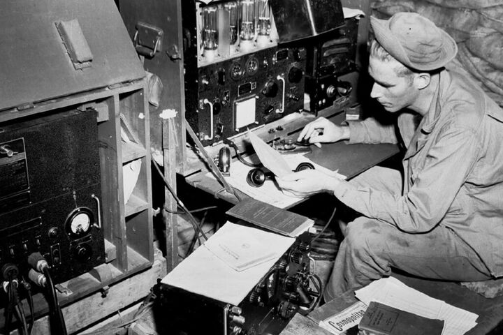 کد مورس چگونه کار می کند؟ لرزش های مرموز دست در عصر دیجیتال کد مورس چگونه کار می کند؟ لرزش های مرموز دست در عصر دیجیتال