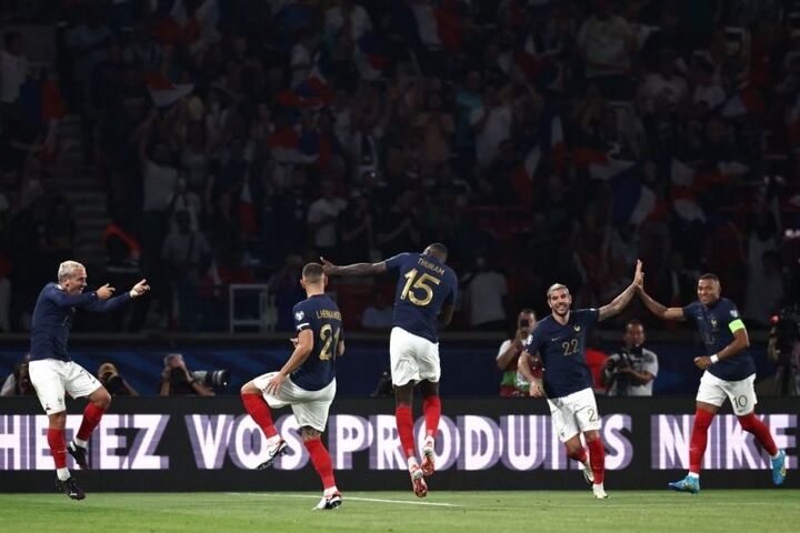 فهرست تیم ملی فرانسه برای جدال با هلند فهرست تیم ملی فرانسه برای جدال با هلند