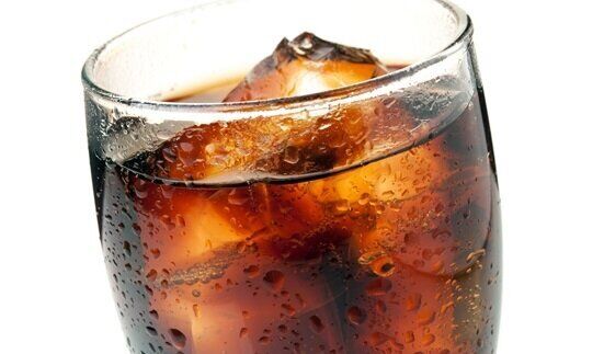 یک قوطی نوشابه=۱۰ حبه قند! یک قوطی نوشابه=۱۰ حبه قند!