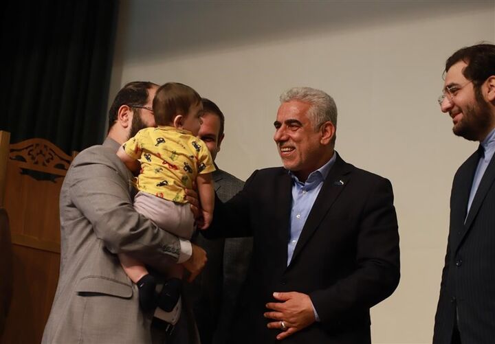 ۱۱۵ قطعه زمین در طرح جوانی جمعیت به ۲۳۰ خانوار گیلانی واگذار شد ۱۱۵ قطعه زمین در طرح جوانی جمعیت به ۲۳۰ خانوار گیلانی واگذار شد