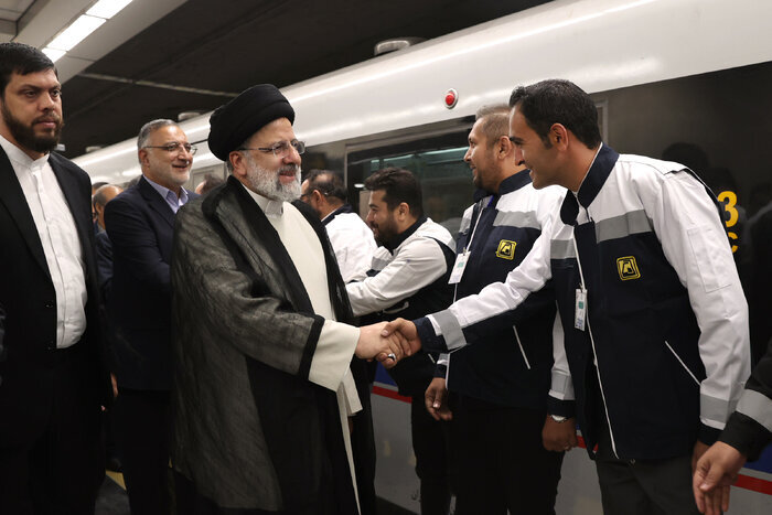 چهار ایستگاه مترو تهران افتتاح شد/ آغاز عملیات حفاری خط ۱۰