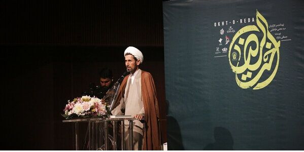 هجرت بانوی کرامت به قم جغرافیای جهان اسلام و تشییع را تغییر داد هجرت بانوی کرامت به قم جغرافیای جهان اسلام و تشییع را تغییر داد