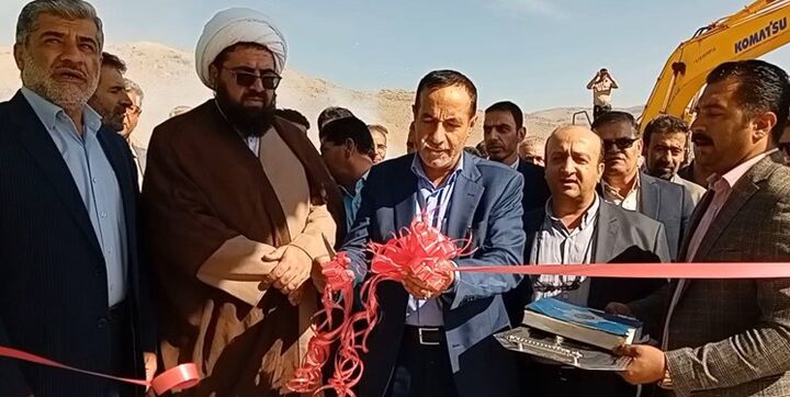 بهرهبرداری از بزرگترین طرح آبیاری نوین استان فارس در اقلید بهرهبرداری از بزرگترین طرح آبیاری نوین استان فارس در اقلید