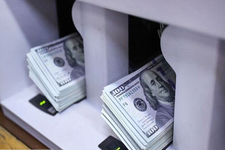 قیمت امروز ۶ شهریور دلار و یورو در مرکز مبادله ایران قیمت امروز ۶ شهریور دلار و یورو در مرکز مبادله ایران