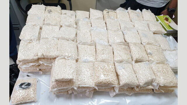 کشف ۱۵هزار حب قرص روانگردان از خودرویی در جاده ورامین کشف ۱۵هزار حب قرص روانگردان از خودرویی در جاده ورامین