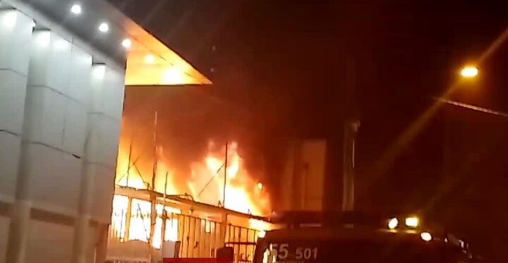 ساختمان بانک ملی مرکزی اهواز دچار حریق شد ساختمان بانک ملی مرکزی اهواز دچار حریق شد