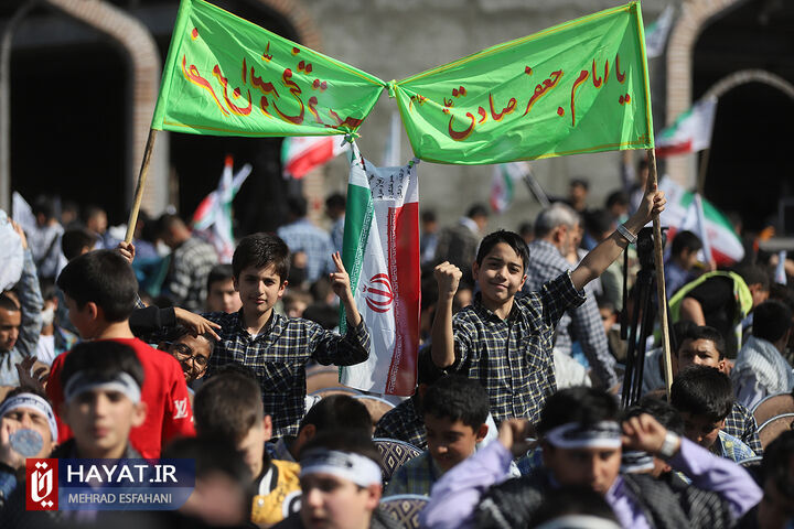 پیمان با شهدا در راهیان بهشت پیمان با شهدا در راهیان بهشت