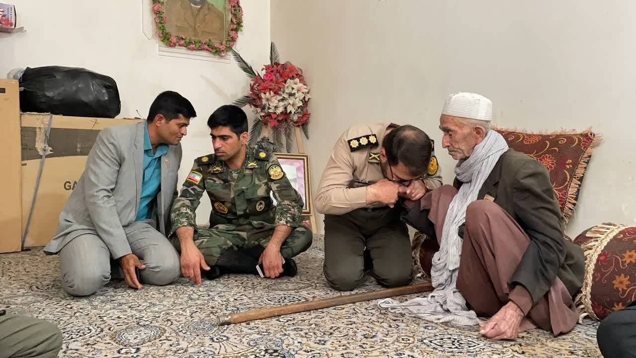 دیدار رئیس سازمان ایثارگران نزاجای کشور با خانواده شهدا، جانبازان و ایثارگران در منطقه سیستان+ عکس